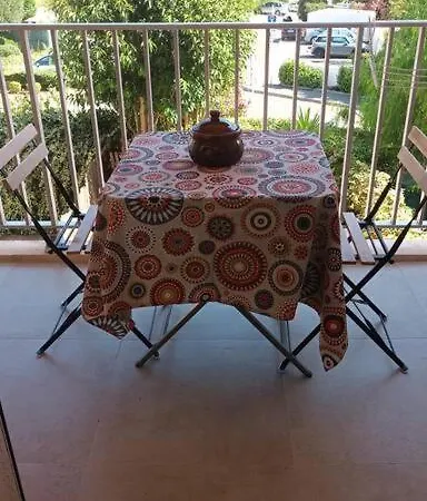 Coquet Vue Et Place Privee 10mn アパート *